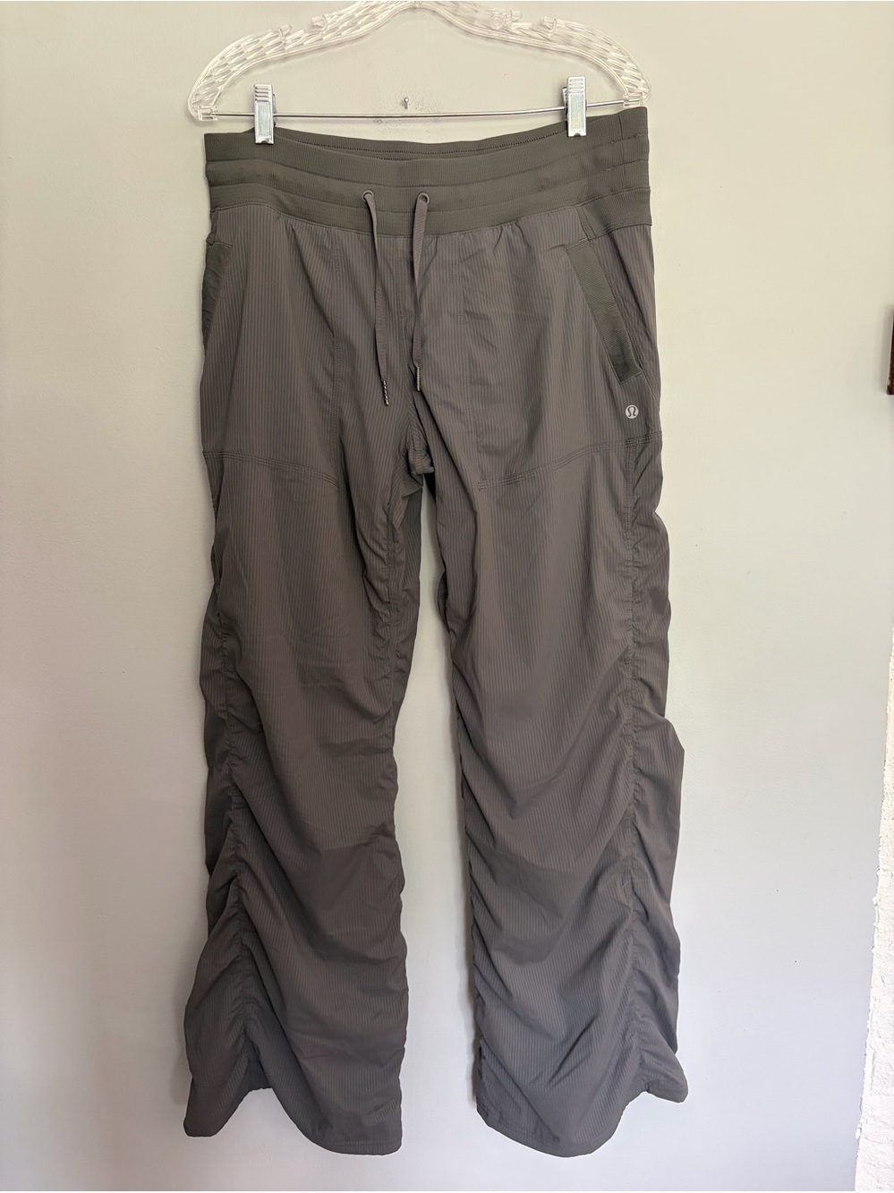 Lululemon Dance Studio Pants Size 10 R Gray Ruched Drawstring Lined Pockets